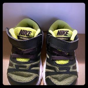 Nike Black an Lime Running shoe
